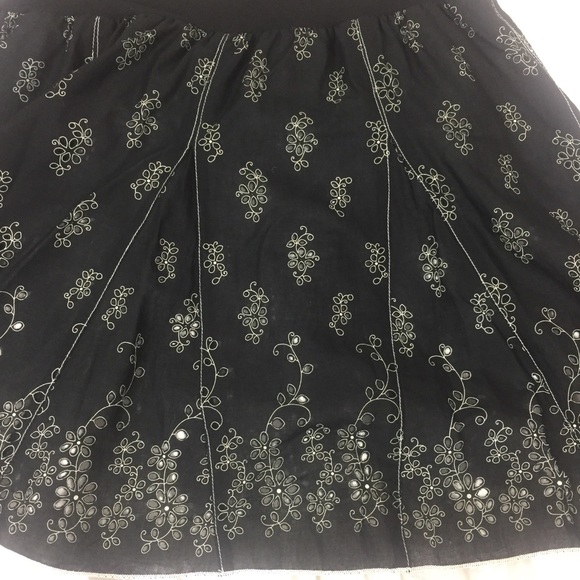 Joe Benbasset Skirt - Picture 2 of 7